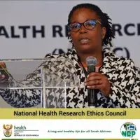 Dr Ndwandwe speaking at the meeting